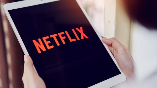 Netflix gratis per 83 anni, il regalo che ti cambia le serate